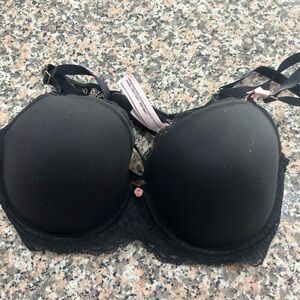 Brand new Victoria’s Secret Bra